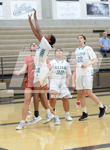 Thumbnail 2 in Aliso Niguel vs. Rosary Academy (Tom Riach Tournament) photogallery.