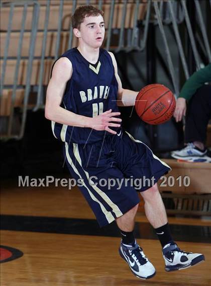 Thumbnail 3 in Mamaroneck vs. Indian Hills (Harry Jefferson Holiday Showcase) photogallery.