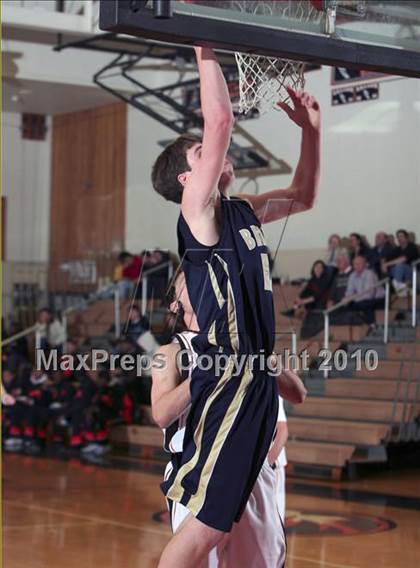 Thumbnail 1 in Mamaroneck vs. Indian Hills (Harry Jefferson Holiday Showcase) photogallery.