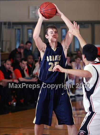 Thumbnail 1 in Mamaroneck vs. Indian Hills (Harry Jefferson Holiday Showcase) photogallery.