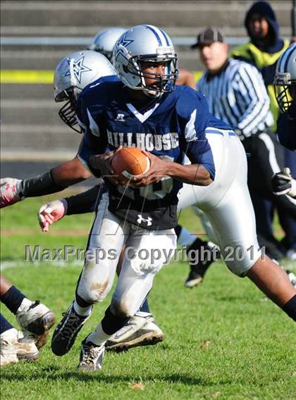 Thumbnail 2 in Sheehan @ Hillhouse photogallery.