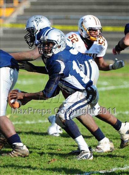 Thumbnail 2 in Sheehan @ Hillhouse photogallery.