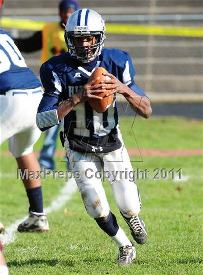 Thumbnail 1 in Sheehan @ Hillhouse photogallery.
