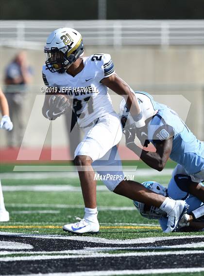 Thumbnail 3 in Archbishop Hoban @ Benedictine photogallery.