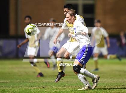 Thumbnail 2 in Jesuit @ Holy Cross photogallery.