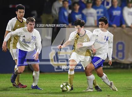 Thumbnail 3 in Jesuit @ Holy Cross photogallery.