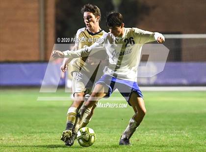 Thumbnail 2 in Jesuit @ Holy Cross photogallery.