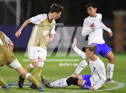 Thumbnail 2 in Jesuit @ Holy Cross photogallery.