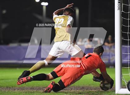 Thumbnail 3 in Jesuit @ Holy Cross photogallery.