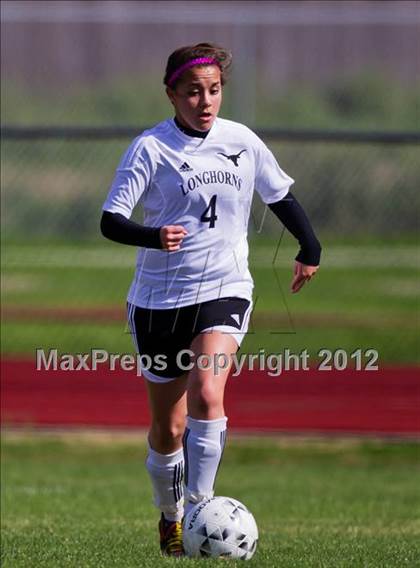 Thumbnail 3 in Cinco Ranch vs Dobie (Pearland Soccer Classic) photogallery.