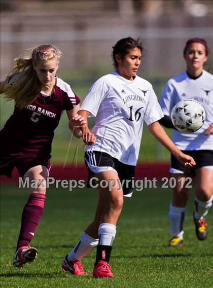 Thumbnail 3 in Cinco Ranch vs Dobie (Pearland Soccer Classic) photogallery.