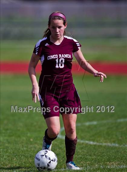 Thumbnail 1 in Cinco Ranch vs Dobie (Pearland Soccer Classic) photogallery.