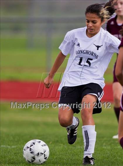 Thumbnail 2 in Cinco Ranch vs Dobie (Pearland Soccer Classic) photogallery.