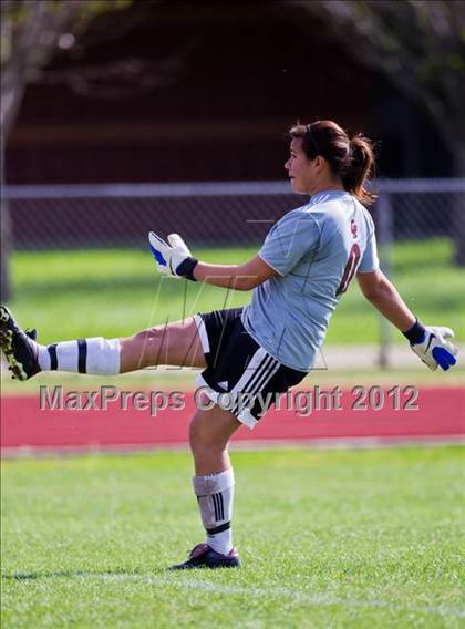 Thumbnail 3 in Cinco Ranch vs Dobie (Pearland Soccer Classic) photogallery.