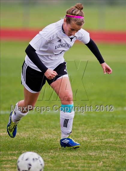 Thumbnail 2 in Cinco Ranch vs Dobie (Pearland Soccer Classic) photogallery.