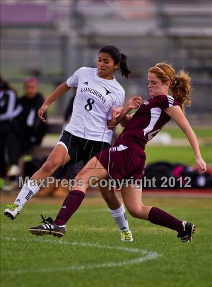 Thumbnail 3 in Cinco Ranch vs Dobie (Pearland Soccer Classic) photogallery.