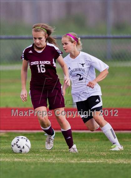 Thumbnail 1 in Cinco Ranch vs Dobie (Pearland Soccer Classic) photogallery.