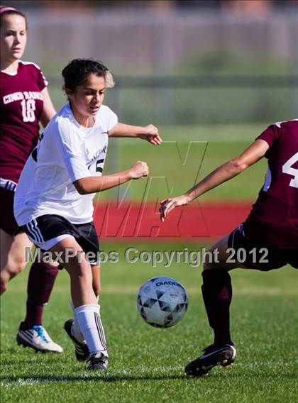 Thumbnail 2 in Cinco Ranch vs Dobie (Pearland Soccer Classic) photogallery.