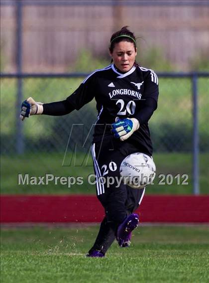 Thumbnail 2 in Cinco Ranch vs Dobie (Pearland Soccer Classic) photogallery.