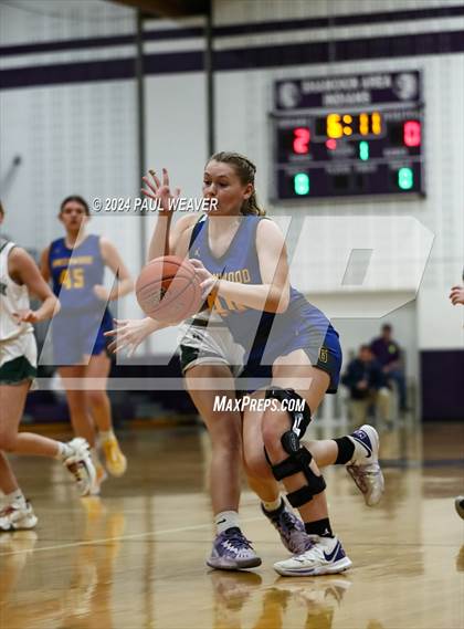 Thumbnail 3 in Meadowbrook Christian vs. Greenwood (PIAA 1A Second Round) photogallery.