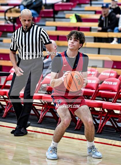 Thumbnail 1 in St. Margaret's vs. Aliso Niguel (Nike Extravaganza) photogallery.