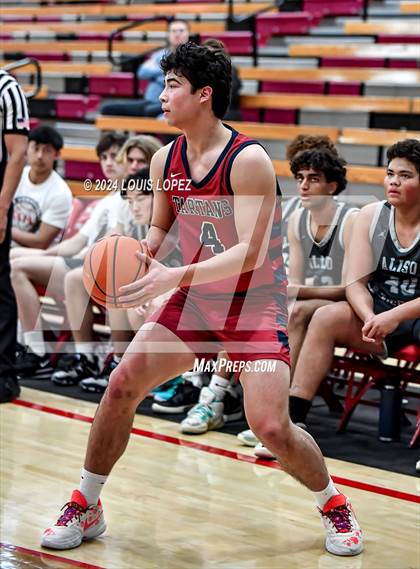 Thumbnail 3 in St. Margaret's vs. Aliso Niguel (Nike Extravaganza) photogallery.