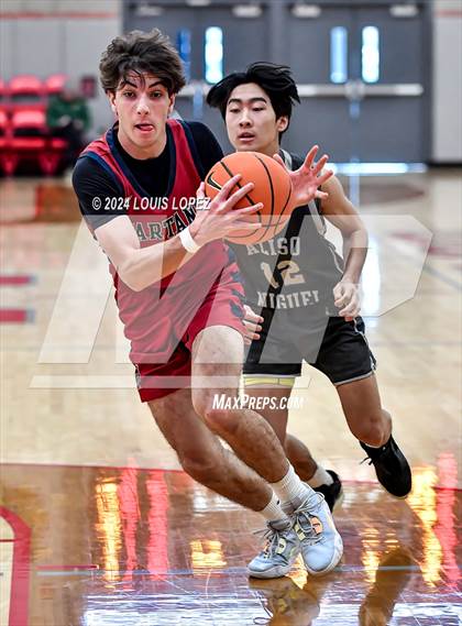 Thumbnail 1 in St. Margaret's vs. Aliso Niguel (Nike Extravaganza) photogallery.