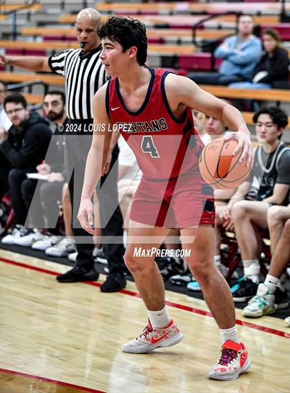 Thumbnail 1 in St. Margaret's vs. Aliso Niguel (Nike Extravaganza) photogallery.