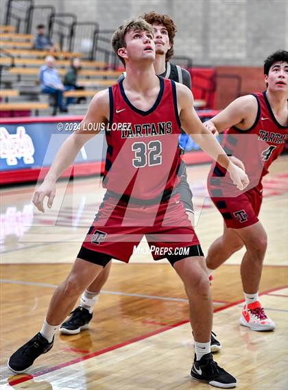 Thumbnail 2 in St. Margaret's vs. Aliso Niguel (Nike Extravaganza) photogallery.