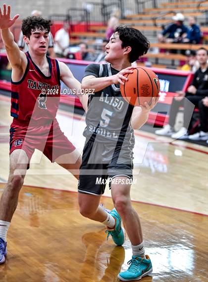 Thumbnail 2 in St. Margaret's vs. Aliso Niguel (Nike Extravaganza) photogallery.