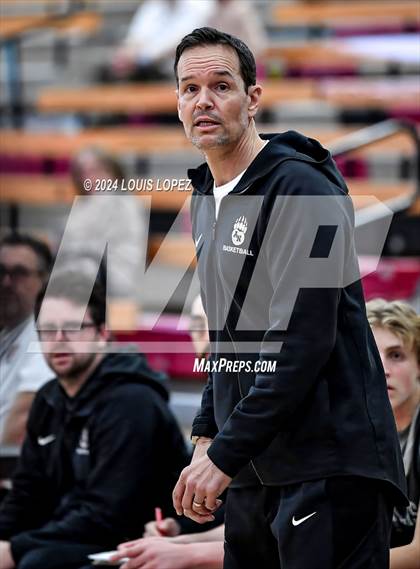 Thumbnail 3 in St. Margaret's vs. Aliso Niguel (Nike Extravaganza) photogallery.