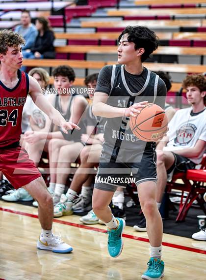 Thumbnail 3 in St. Margaret's vs. Aliso Niguel (Nike Extravaganza) photogallery.