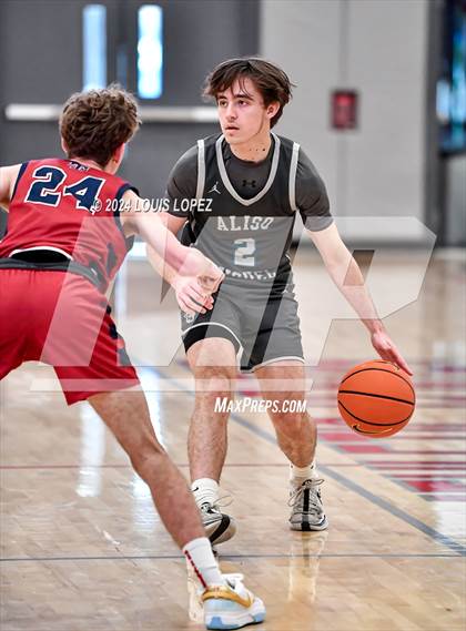 Thumbnail 1 in St. Margaret's vs. Aliso Niguel (Nike Extravaganza) photogallery.