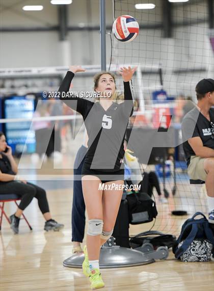 Thumbnail 2 in Eagle vs. Bishop's (Nike TOC Southwest - Final) photogallery.