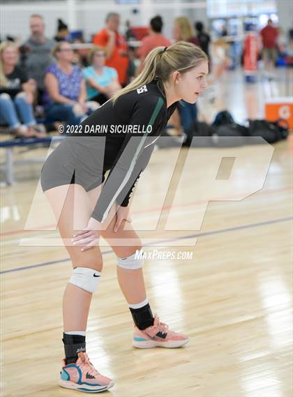 Thumbnail 2 in Eagle vs. Bishop's (Nike TOC Southwest - Final) photogallery.