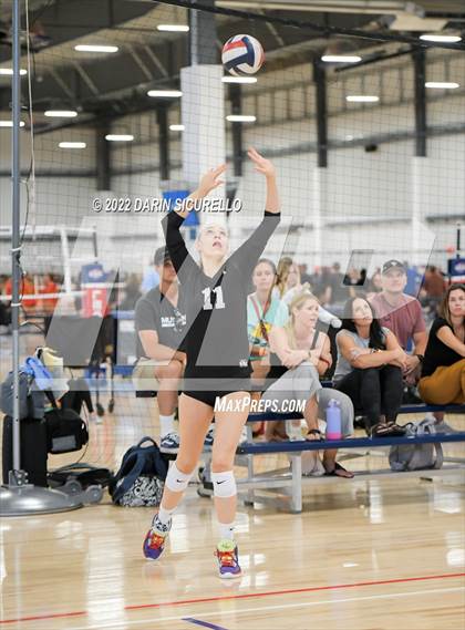 Thumbnail 2 in Eagle vs. Bishop's (Nike TOC Southwest - Final) photogallery.