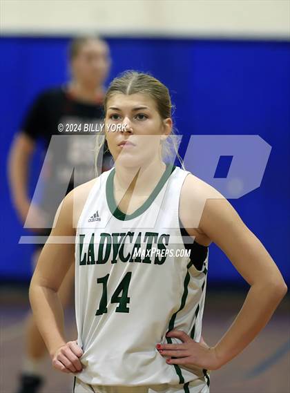 Thumbnail 1 in Grand Saline vs Scurry-Rosser photogallery.