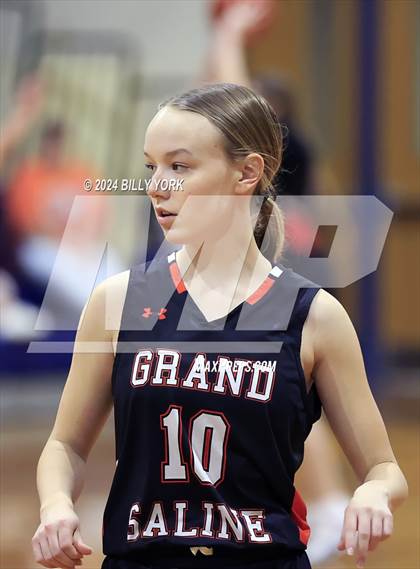 Thumbnail 2 in Grand Saline vs Scurry-Rosser photogallery.