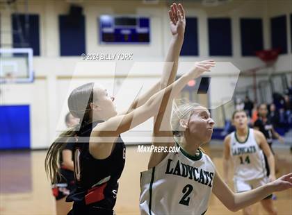 Thumbnail 2 in Grand Saline vs Scurry-Rosser photogallery.