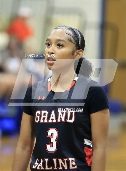 Thumbnail 2 in Grand Saline vs Scurry-Rosser photogallery.