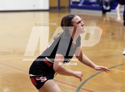 Thumbnail 2 in Grand Saline vs Scurry-Rosser photogallery.
