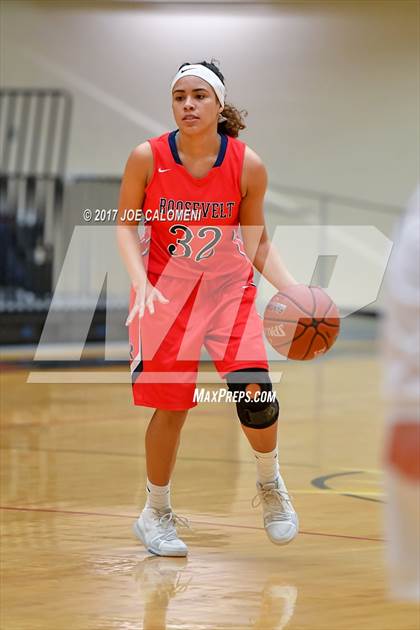 Thumbnail 1 in Reagan [Ronald] vs Roosevelt [Theodore] photogallery.