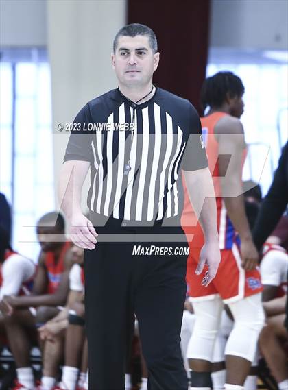 Thumbnail 1 in DeMatha vs. Bishop Loughlin (Spalding Hoophall Classic) photogallery.