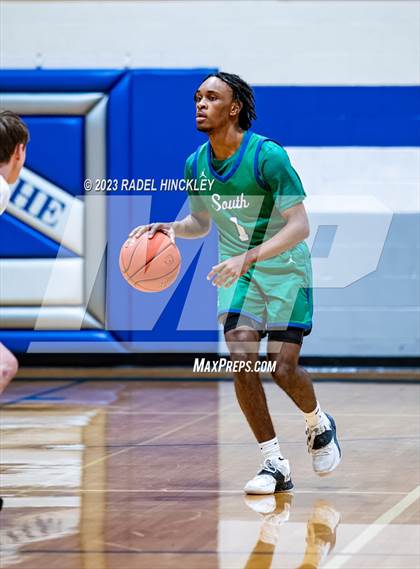 Thumbnail 2 in Blue Springs South vs. Barstow (Grain Valley Invitational) photogallery.