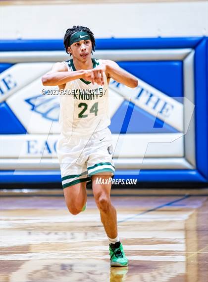 Thumbnail 1 in Blue Springs South vs. Barstow (Grain Valley Invitational) photogallery.