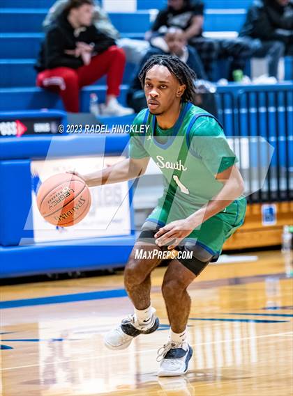 Thumbnail 1 in Blue Springs South vs. Barstow (Grain Valley Invitational) photogallery.