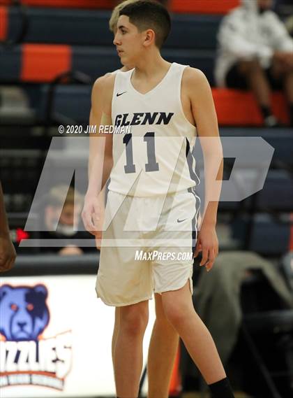 Thumbnail 3 in Rouse @ Glenn photogallery.