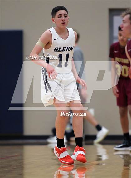 Thumbnail 3 in Rouse @ Glenn photogallery.