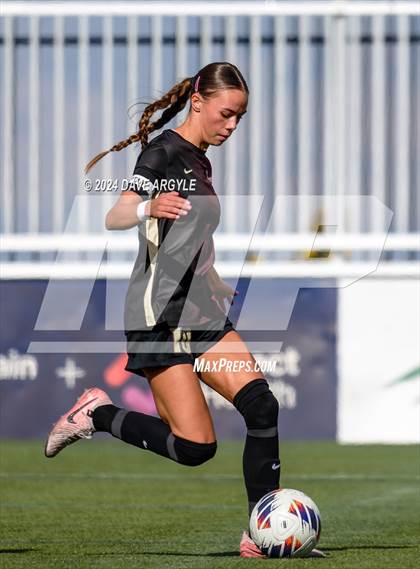 Thumbnail 2 in Syracuse vs Lone Peak (UHSAA 6A Semifinal) photogallery.