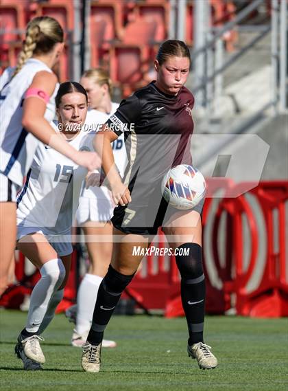 Thumbnail 1 in Syracuse vs Lone Peak (UHSAA 6A Semifinal) photogallery.